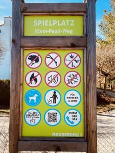 Spielplatz Kiem-Pauli-Weg in Neubiberg Infotafel